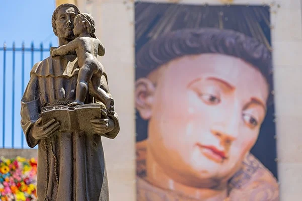 O Culto ao Santo António O Culto ao Santo António